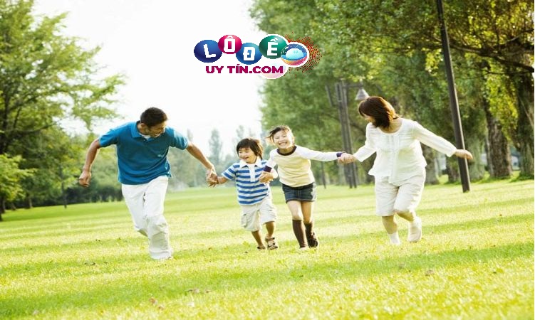 Mơ thấy đi chơi báo hiệu điềm gì? Đánh con số nào?